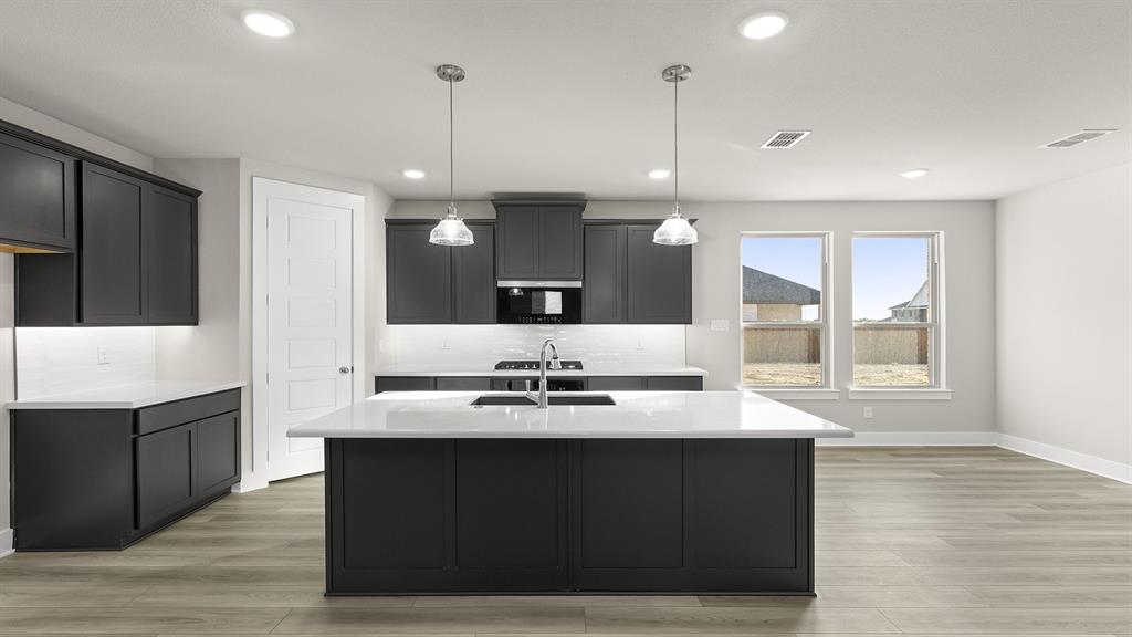 8616 Treeline Parkway