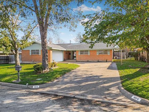 A home in Mineral Wells