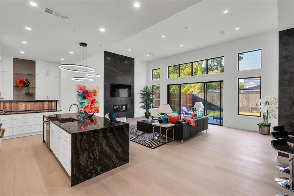 3737 Cortez Drive