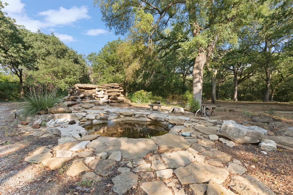 1944 County Road 401