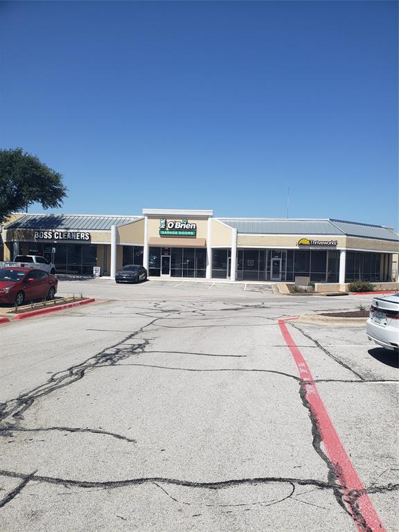 Green Oaks Plaza - Commercial Lease