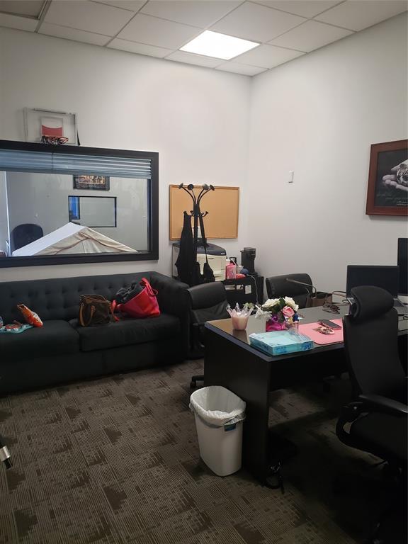 Green Oaks Plaza - Commercial Lease