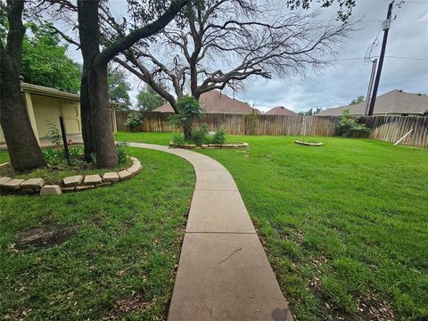 A home in Granbury