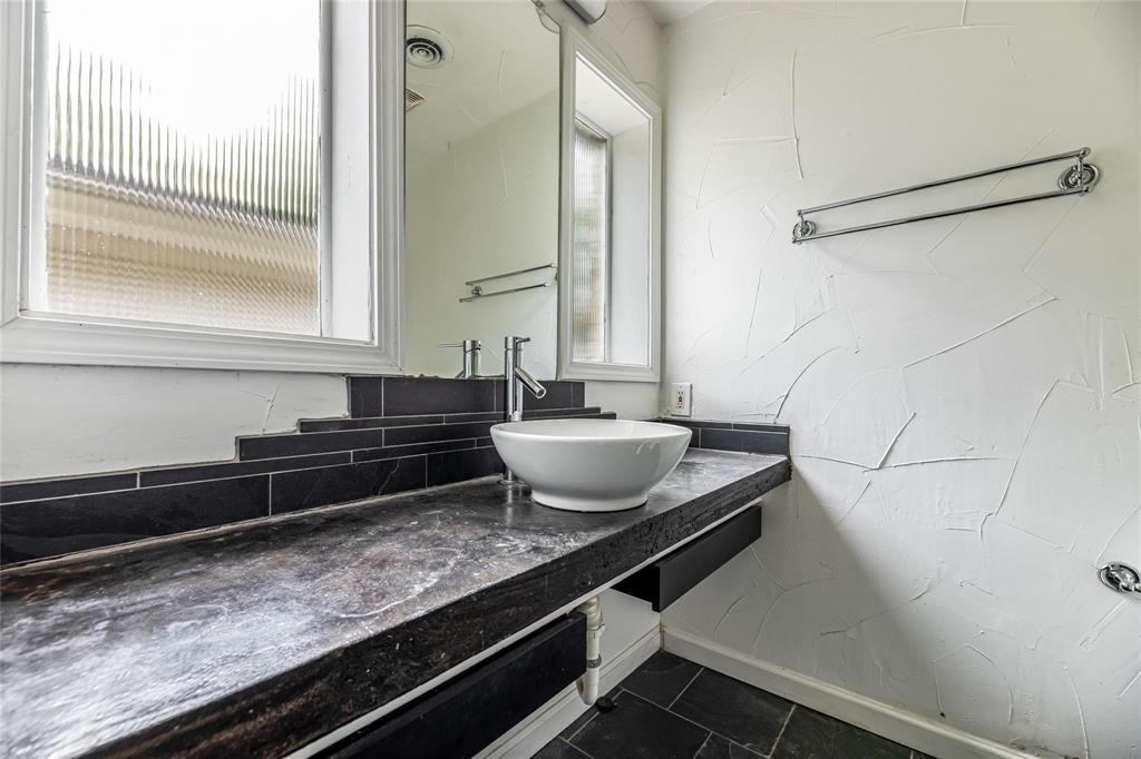 Merriman Manor - Residential Lease