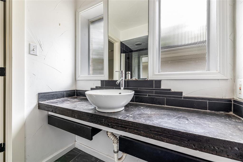 Merriman Manor - Residential Lease