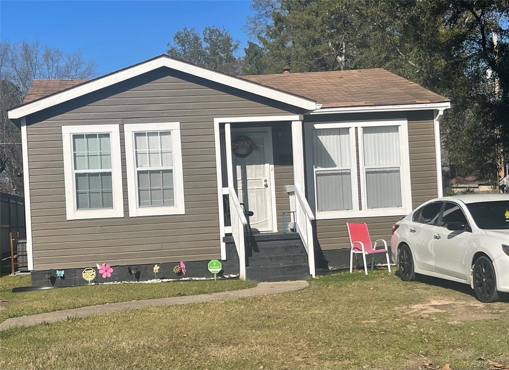 2646 Lindholm Street