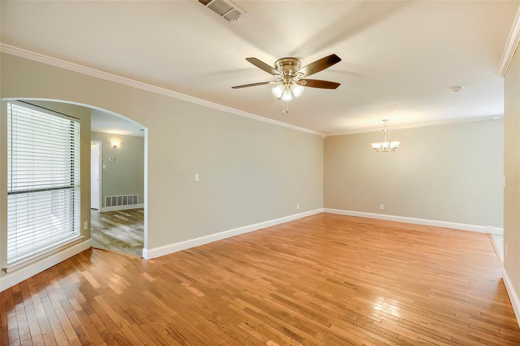 8631 Charing Cross Lane