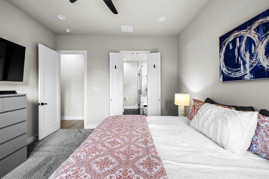 Cloverdale 01 - Residential