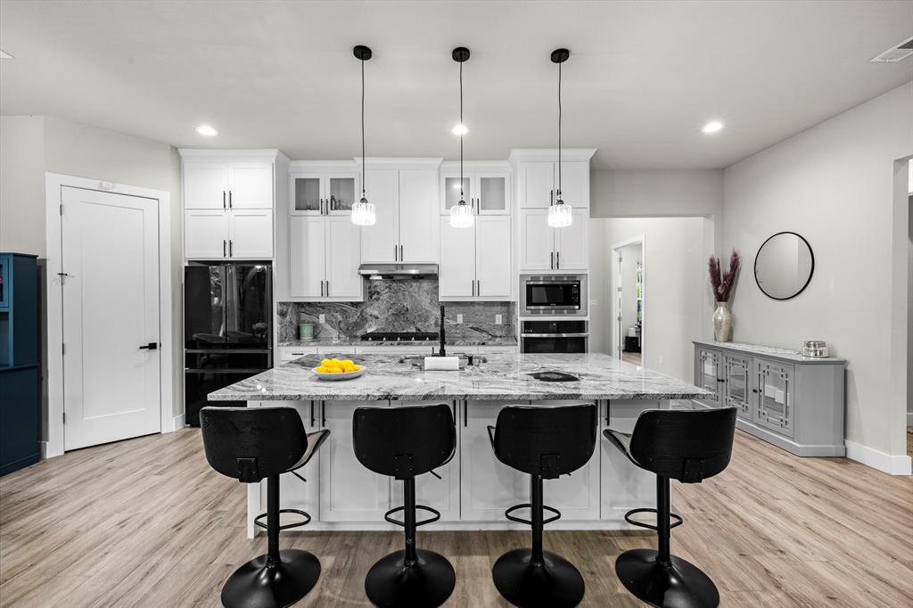 Cloverdale 01 - Residential