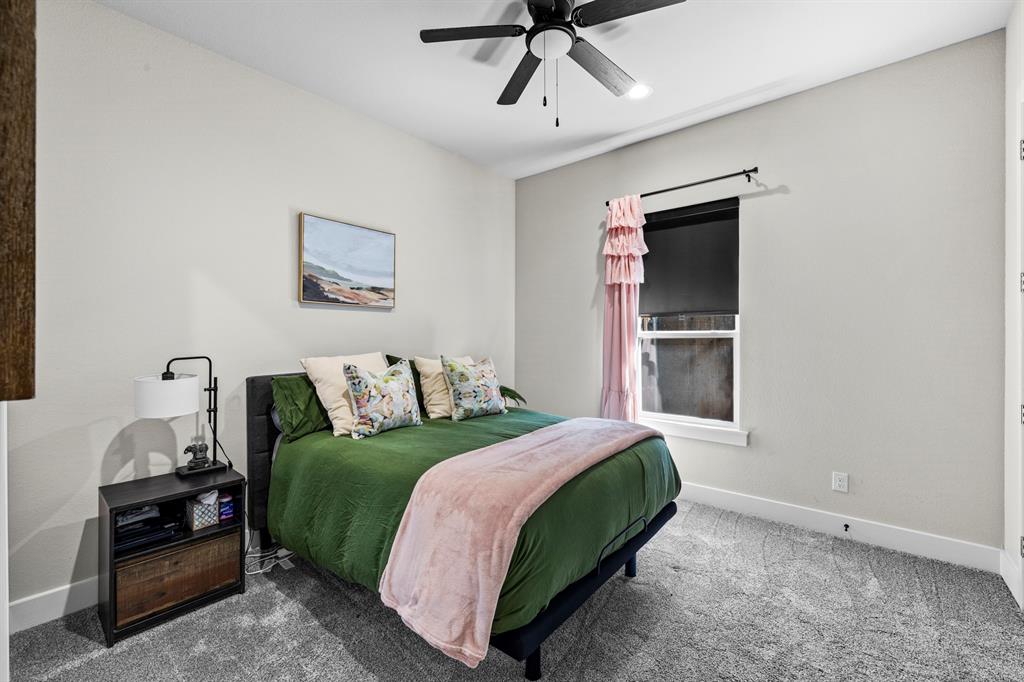 Cloverdale 01 - Residential