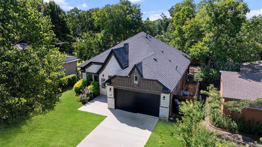 Cloverdale 01 - Residential