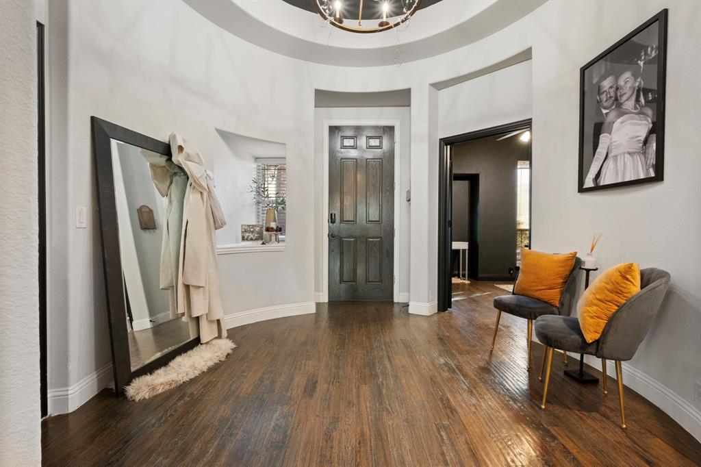 532 Tierra Vista Way