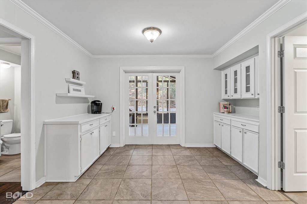 Shreveport, Louisiana 71106, United States, 4 Bedrooms Bedrooms, ,3 BathroomsBathrooms,Residential,Contingent,20149