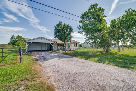 Photo of 7811 Farm Market 35, Royse City, TX 75189 (MLS # 20981665)