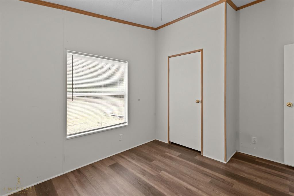 Valley View Sub - Residential Lease