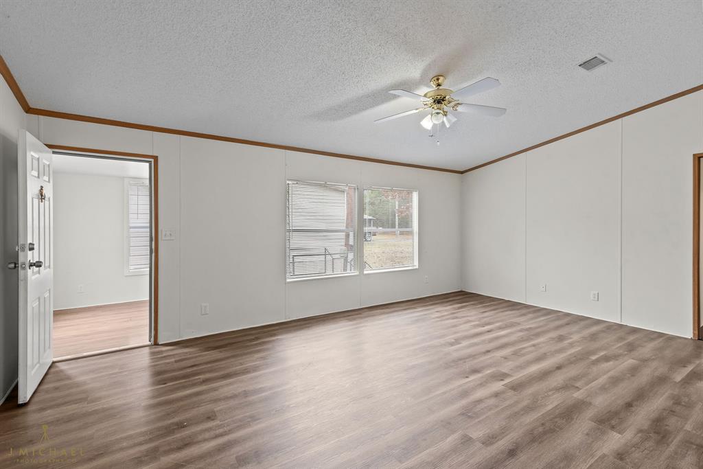 Valley View Sub - Residential Lease