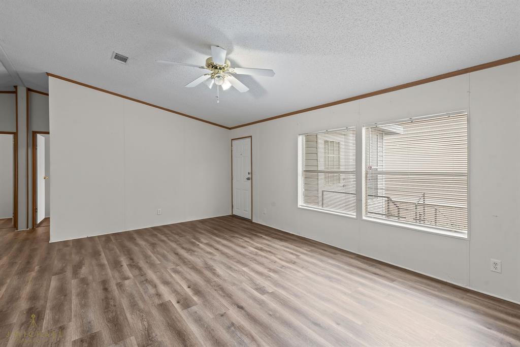 Valley View Sub - Residential Lease