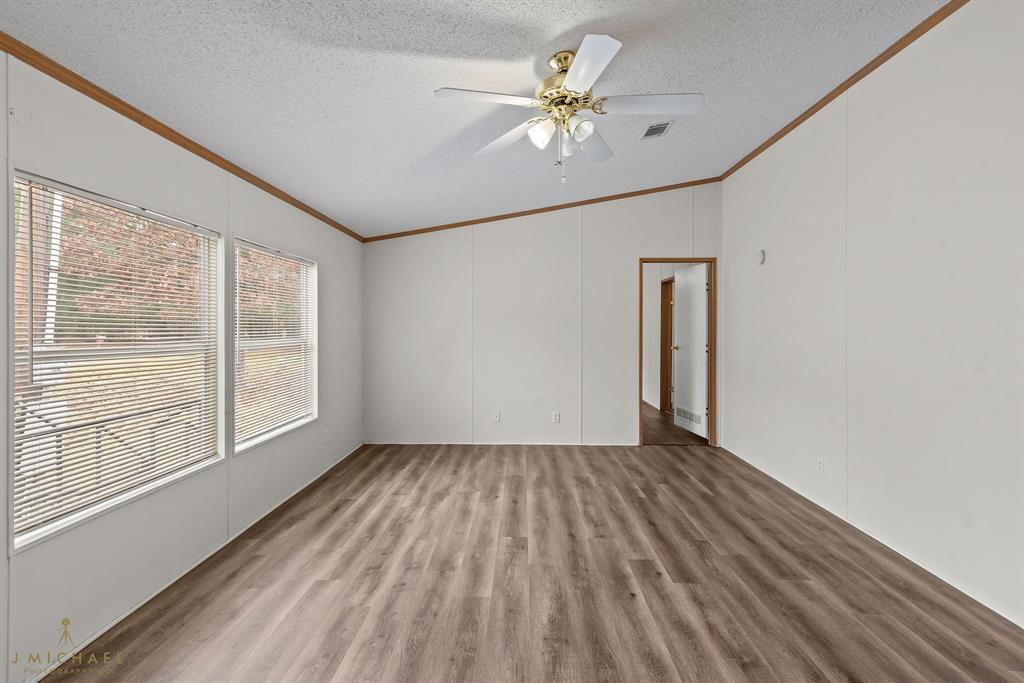 Valley View Sub - Residential Lease