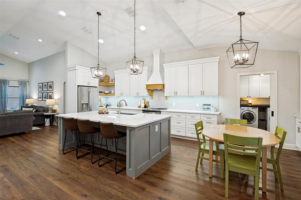 1522 Sleepy Hollow Drive