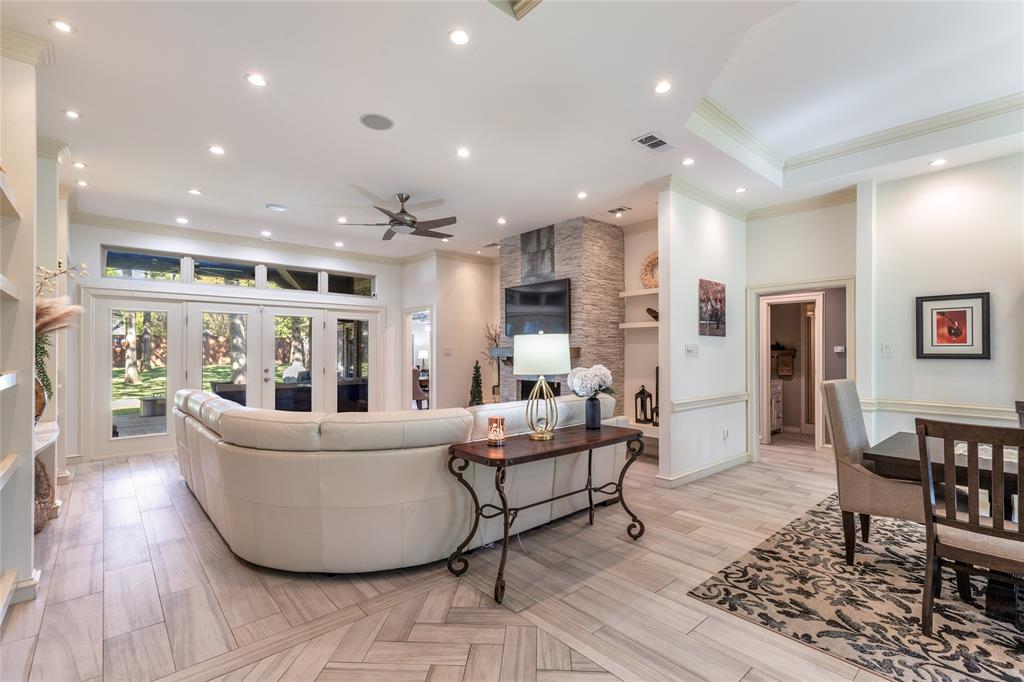 1532 Windsor Forest Trail