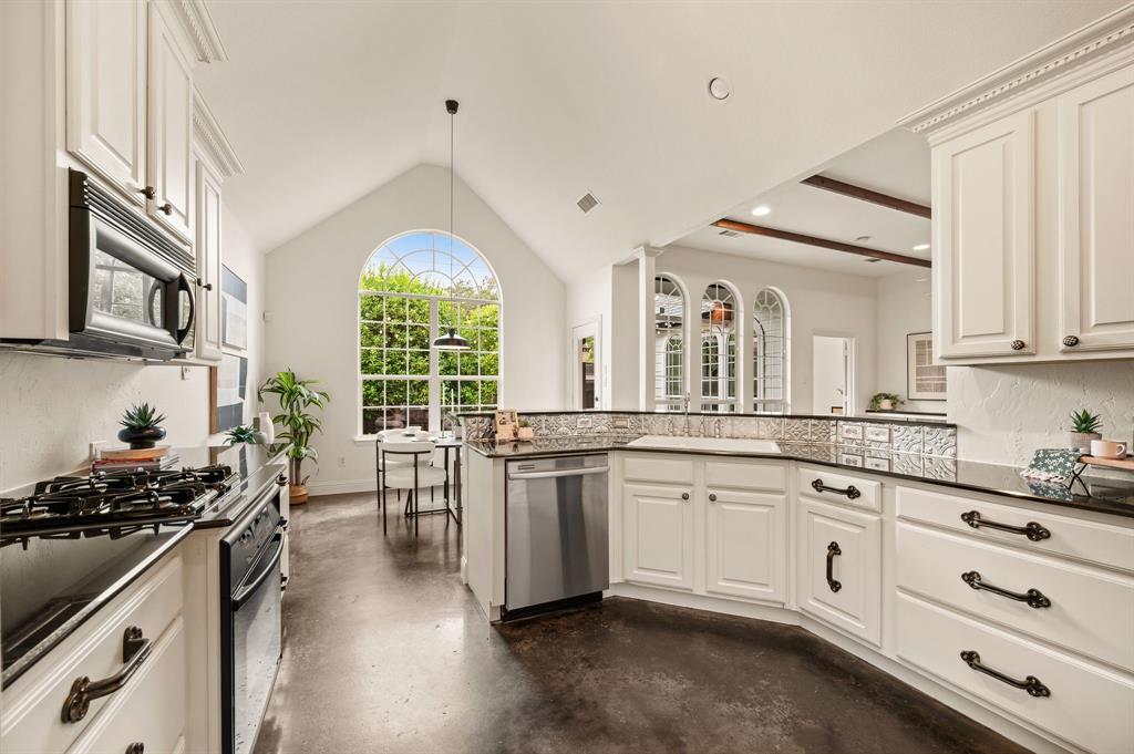 2301 Grizzly Run Lane