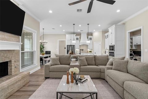 Tiny photo for 10201 Castleberry Lane, Waco, TX 76712 (MLS # 21197493)