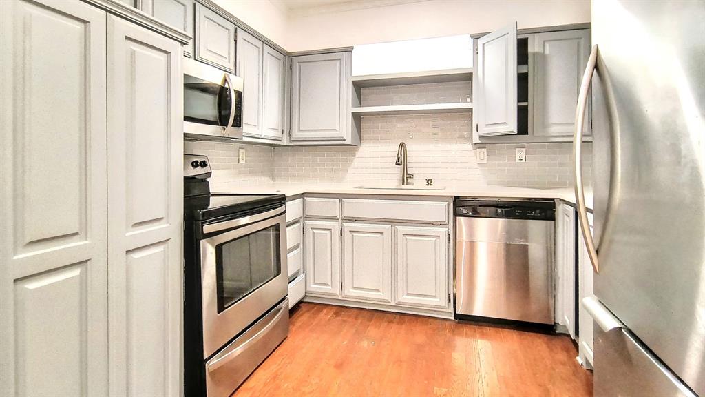 Williamsburg 01 Condo - Residential Lease