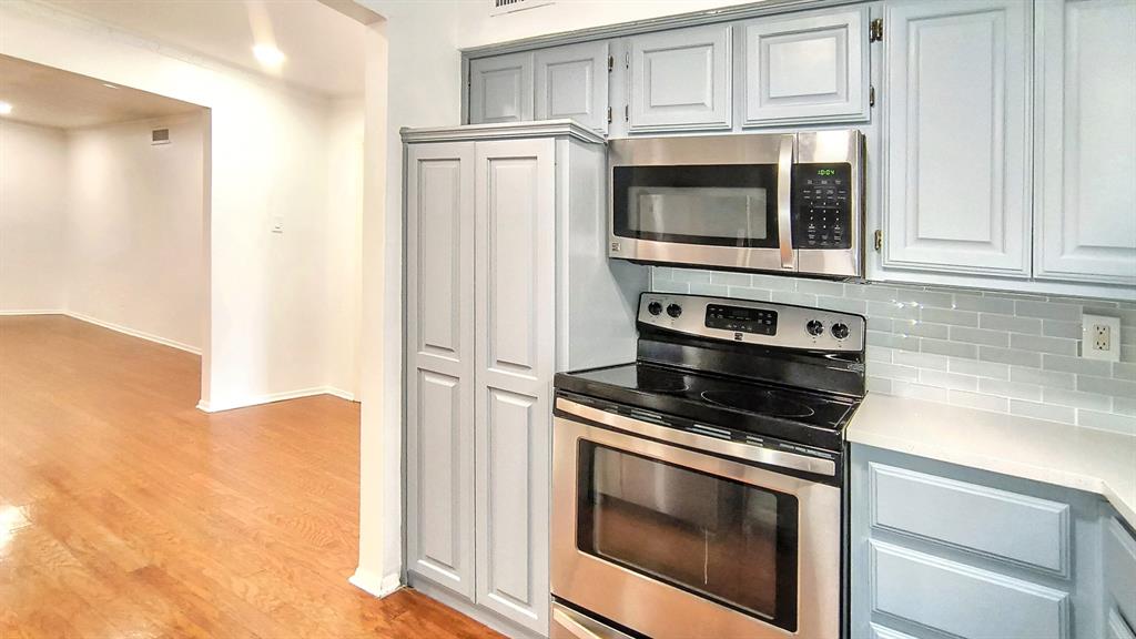 Williamsburg 01 Condo - Residential Lease