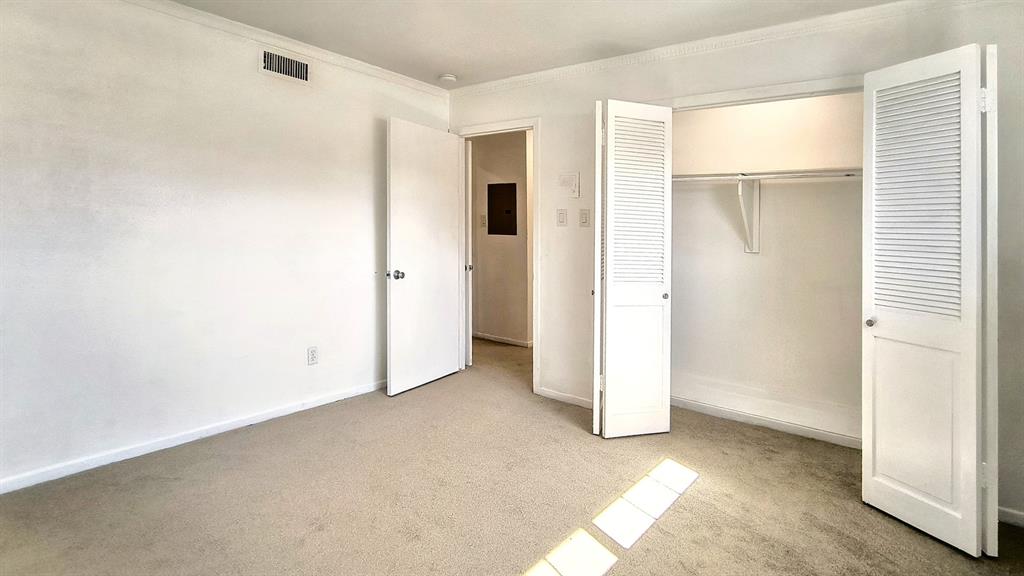 Williamsburg 01 Condo - Residential Lease