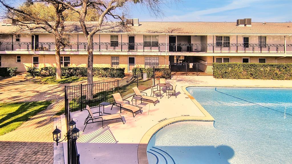 Williamsburg 01 Condo - Residential Lease