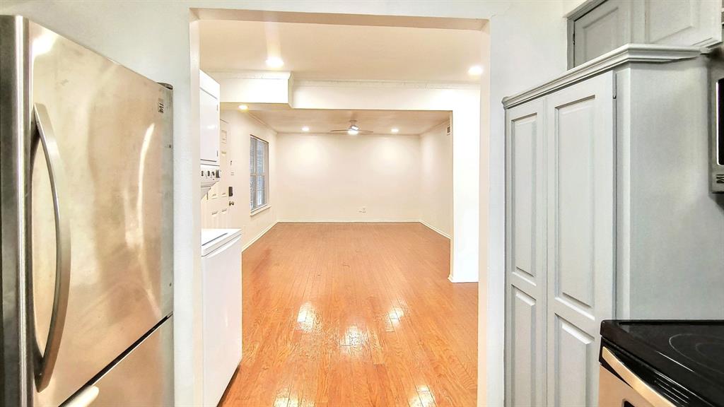 Williamsburg 01 Condo - Residential Lease