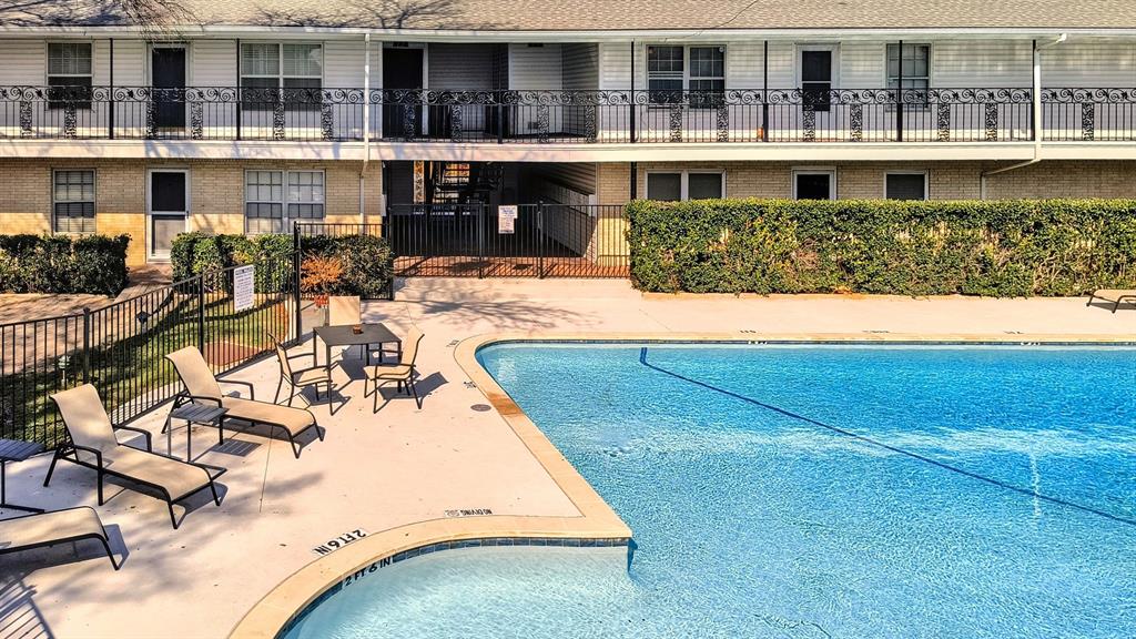 Williamsburg 01 Condo - Residential Lease