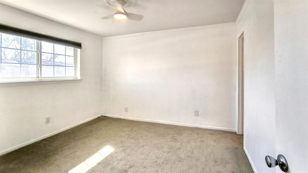 Williamsburg 01 Condo - Residential Lease