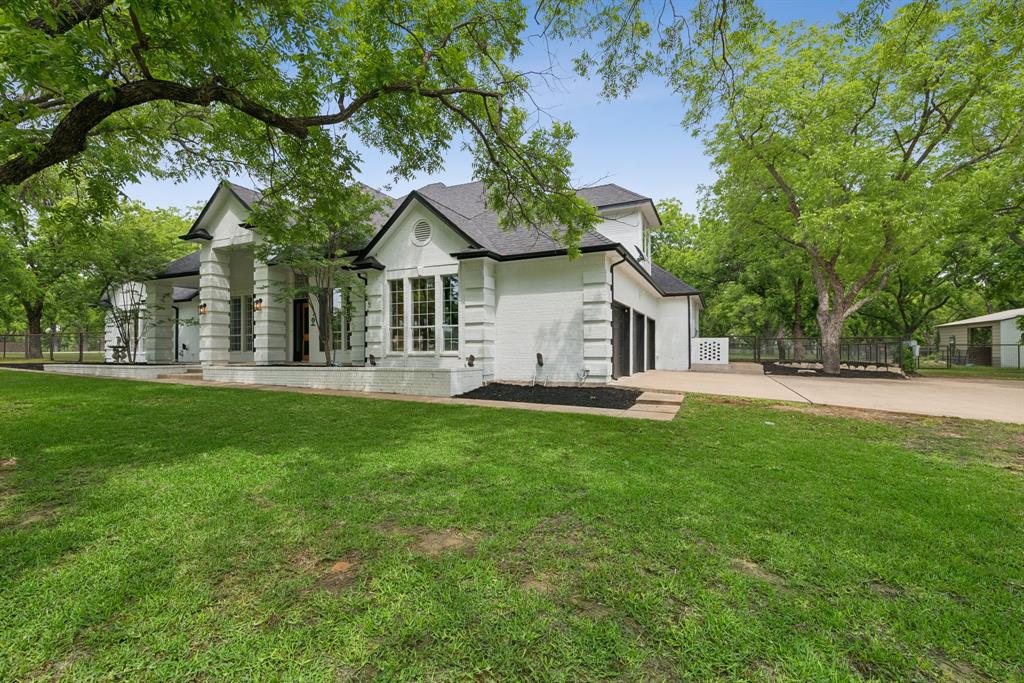 5501 Equestrian Drive