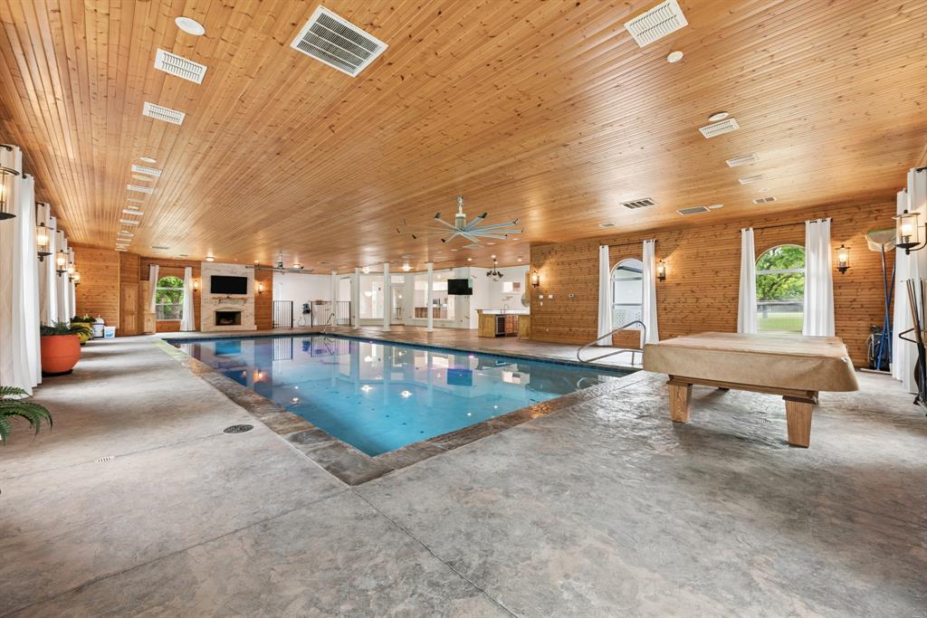 5501 Equestrian Drive