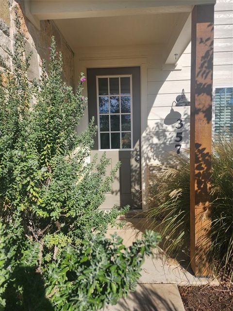 Photo of 357 N Floral Street, Stephenville, TX 76401 (MLS # 21198172)