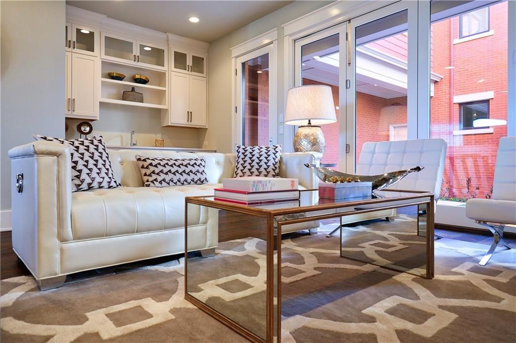 Brownstones Ph C - Residential Lease