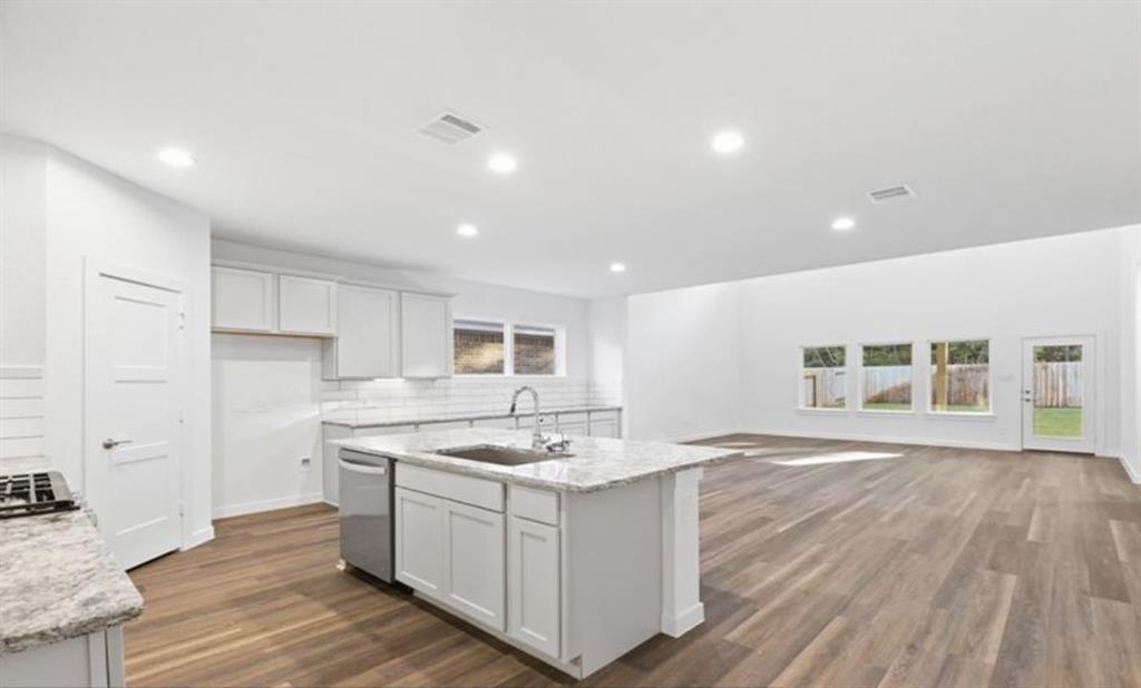 The Landing at Hidden Lakes - Residential