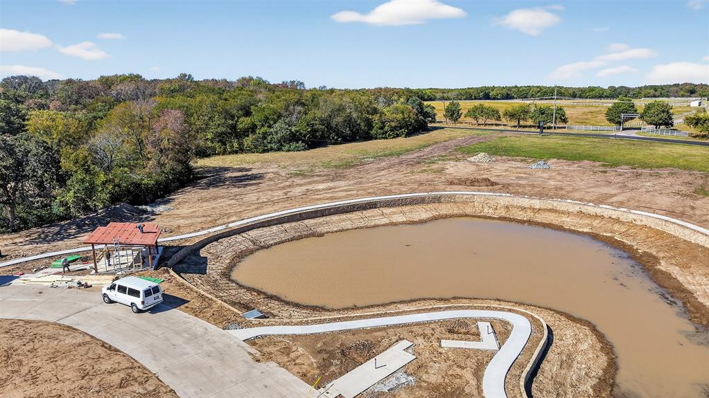 SPOUT SPRINGS - Land