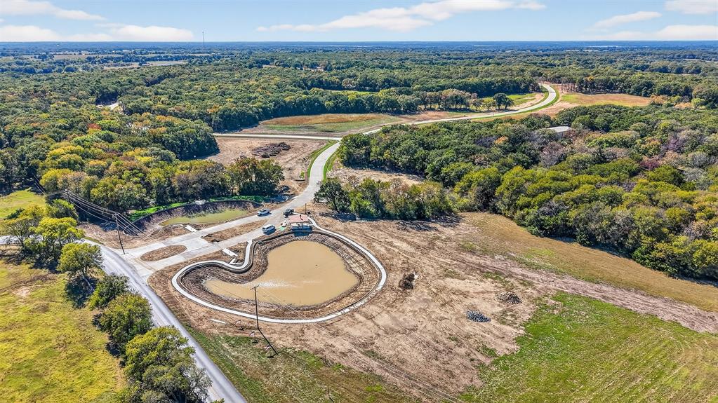 SPOUT SPRINGS - Land