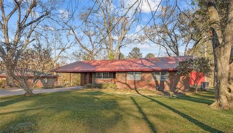 Tiny photo for 3224 Dearborn Street, Shreveport, LA 71107 (MLS # 21197423)