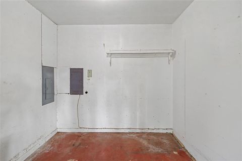 Tiny photo for 3224 Dearborn Street, Shreveport, LA 71107 (MLS # 21197423)