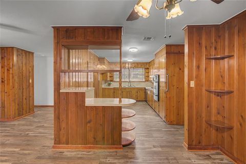 Tiny photo for 3224 Dearborn Street, Shreveport, LA 71107 (MLS # 21197423)