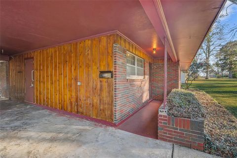 Tiny photo for 3224 Dearborn Street, Shreveport, LA 71107 (MLS # 21197423)