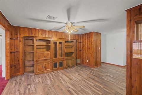 Tiny photo for 3224 Dearborn Street, Shreveport, LA 71107 (MLS # 21197423)