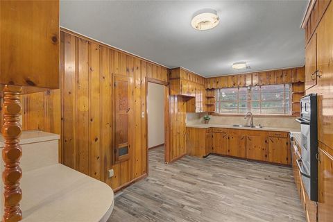 Tiny photo for 3224 Dearborn Street, Shreveport, LA 71107 (MLS # 21197423)