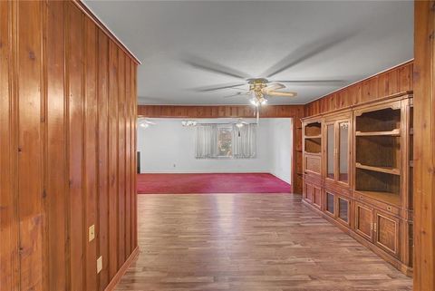 Tiny photo for 3224 Dearborn Street, Shreveport, LA 71107 (MLS # 21197423)