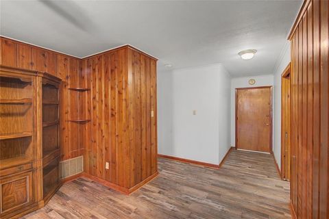 Tiny photo for 3224 Dearborn Street, Shreveport, LA 71107 (MLS # 21197423)