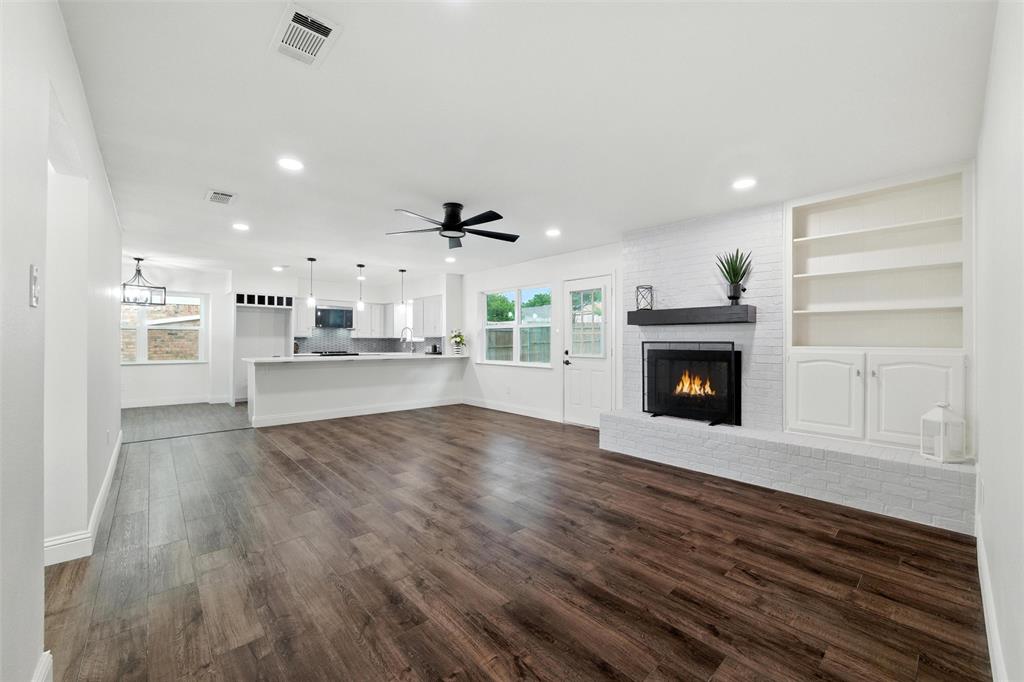 2428 Meadow Creek