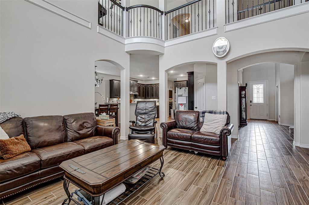 5100 Breezewind Lane
